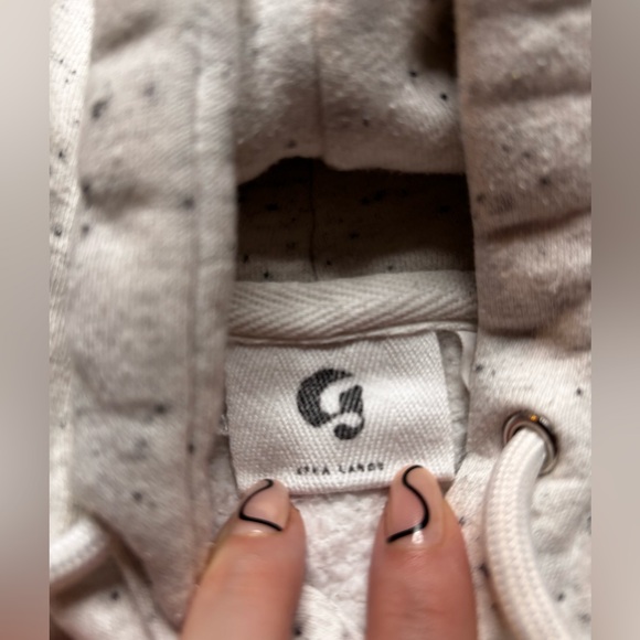 Glossier cookies and cream hoodie - Picture 5 of 8